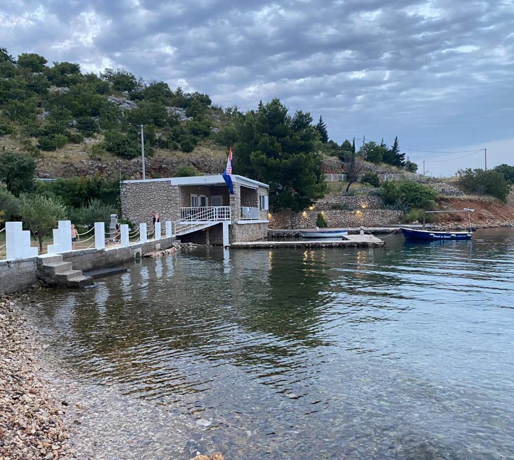 Kuca Za Odmor Jelena Villa Starigrad Paklenica Exteriör bild